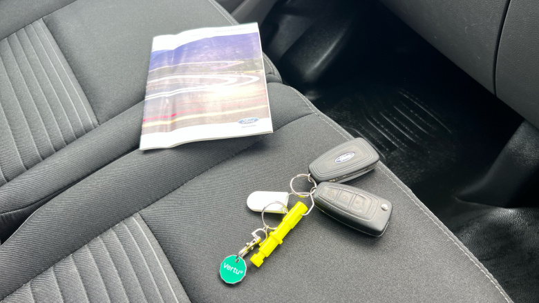 Ford Transit Custom 300 L1 Diesel Fwd 2.0 EcoBlue 130ps Low Roof Limited Van